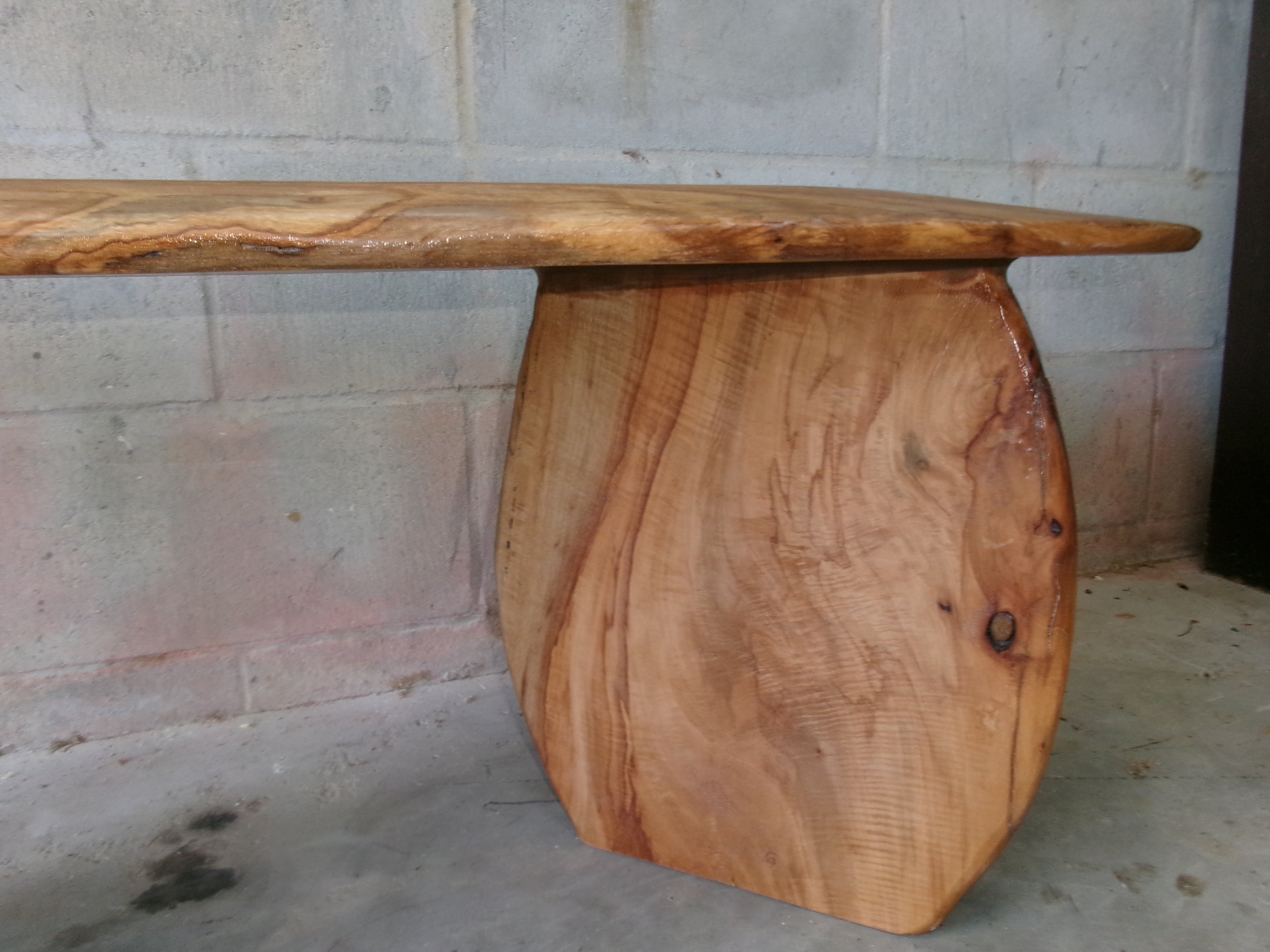 Henge Table